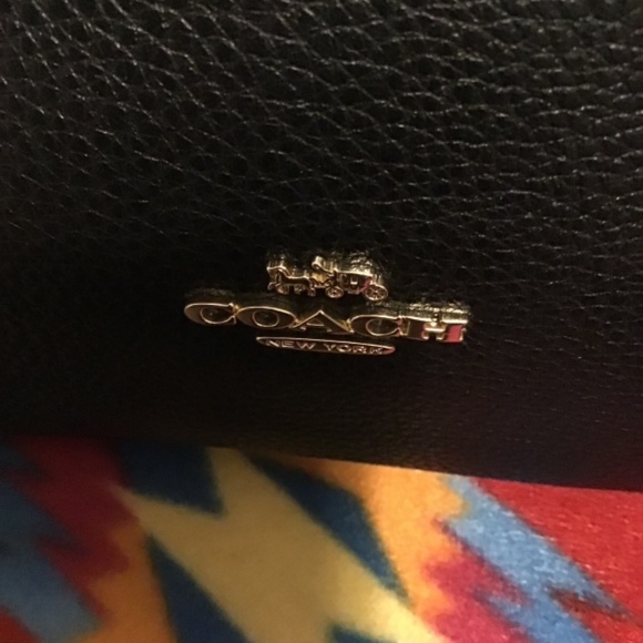 🔥🔥NWOT, AUTHENTIC COACH BAG, GORGEOUS 18 inches x 12 inches - Picture 3 of 11